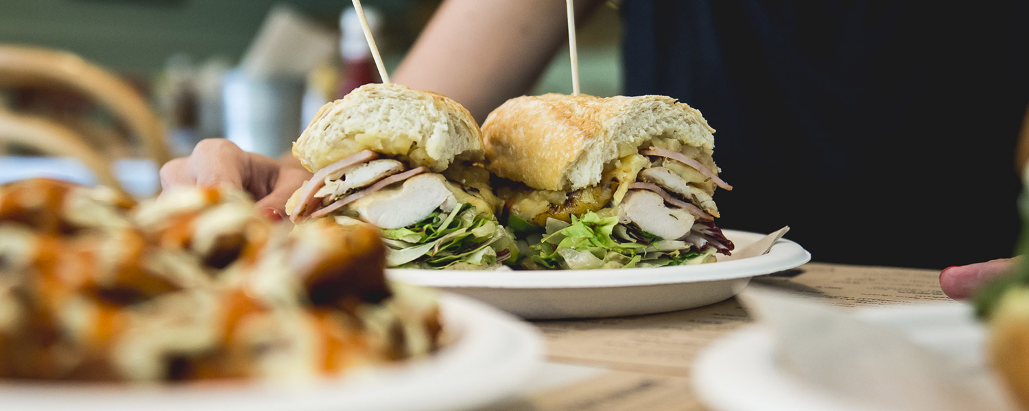 “Desde pequeños hemos crecido en torno al mercado y entre fogones”